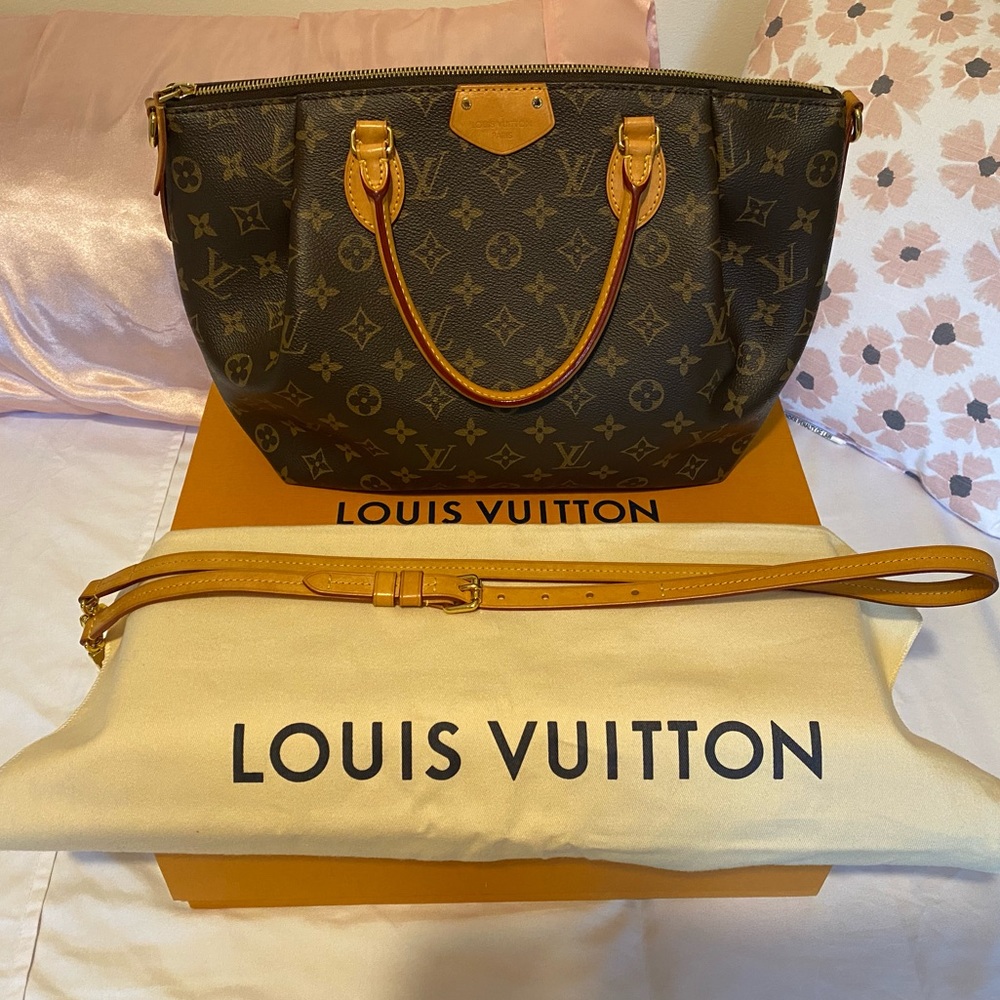 Pre-owned discontinued LV Monogram Turenne MM